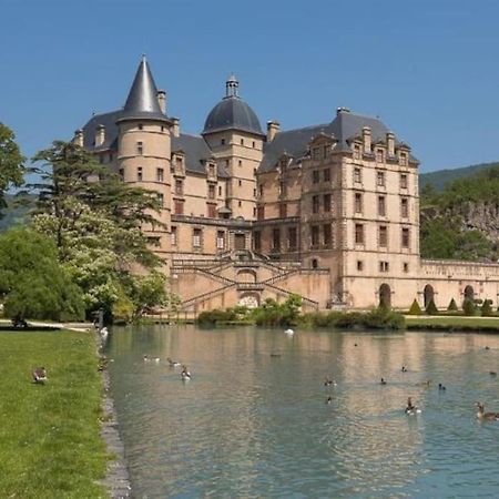 Saint Jacques Your Host Helper Grenoble Eksteriør billede