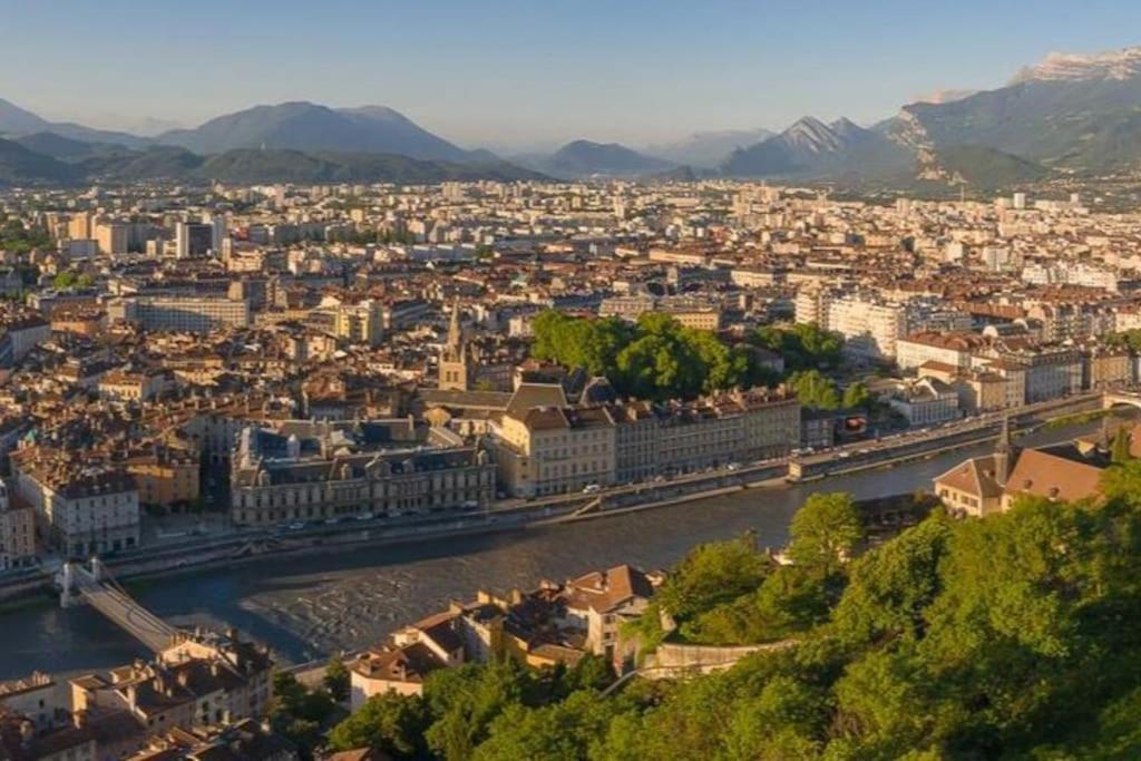 Saint Jacques Your Host Helper Grenoble Eksteriør billede